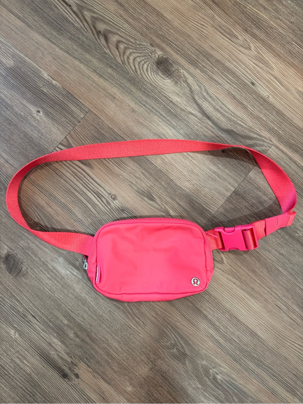Lululemon Everywhere Belt Bag 1L Lip Gloss